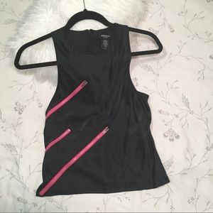 Hot pink zippered black tank top!